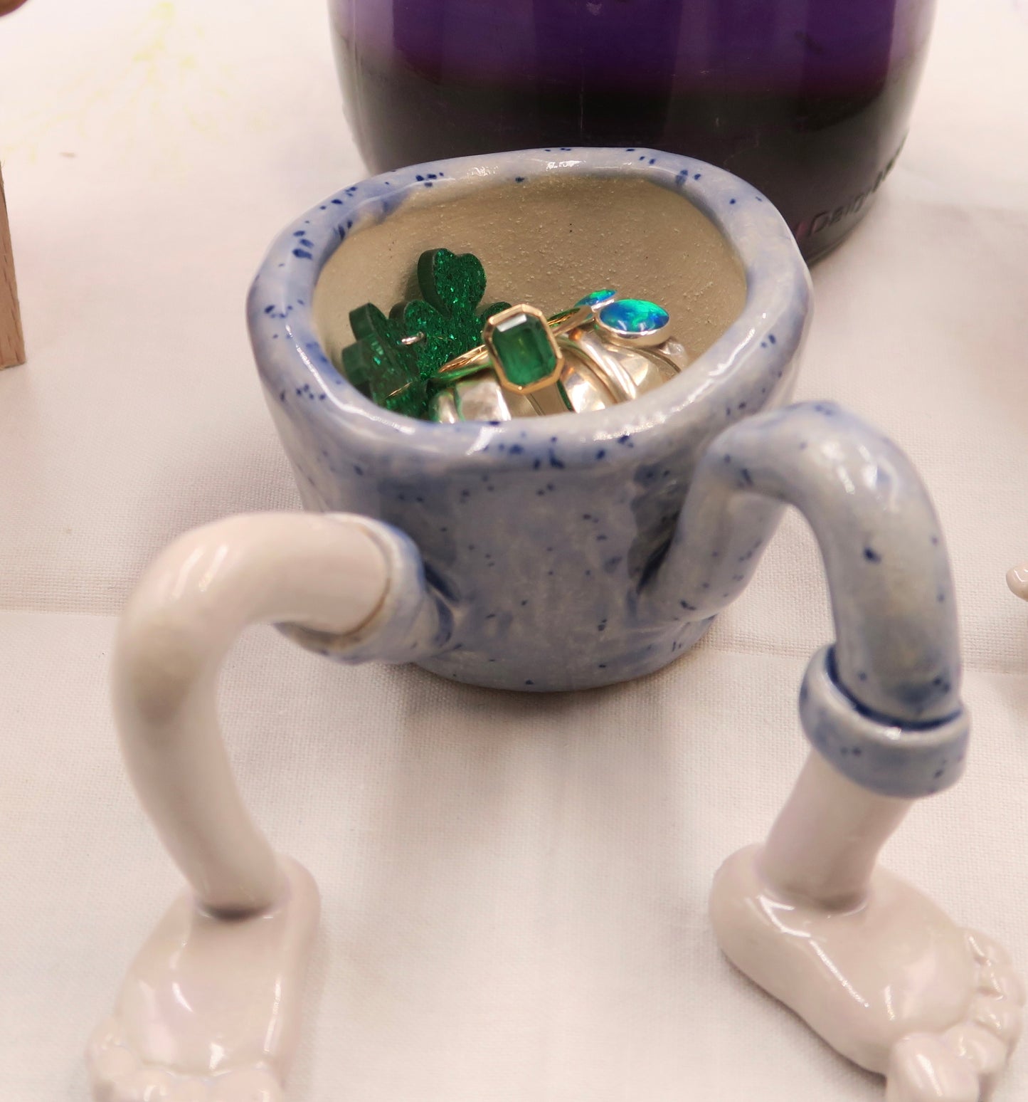 Leggy Pot – Handmade Ceramic Planter or Trinket Dish | Quirky Shelf Pot | Funny Gift | Unique Pottery Sculpture