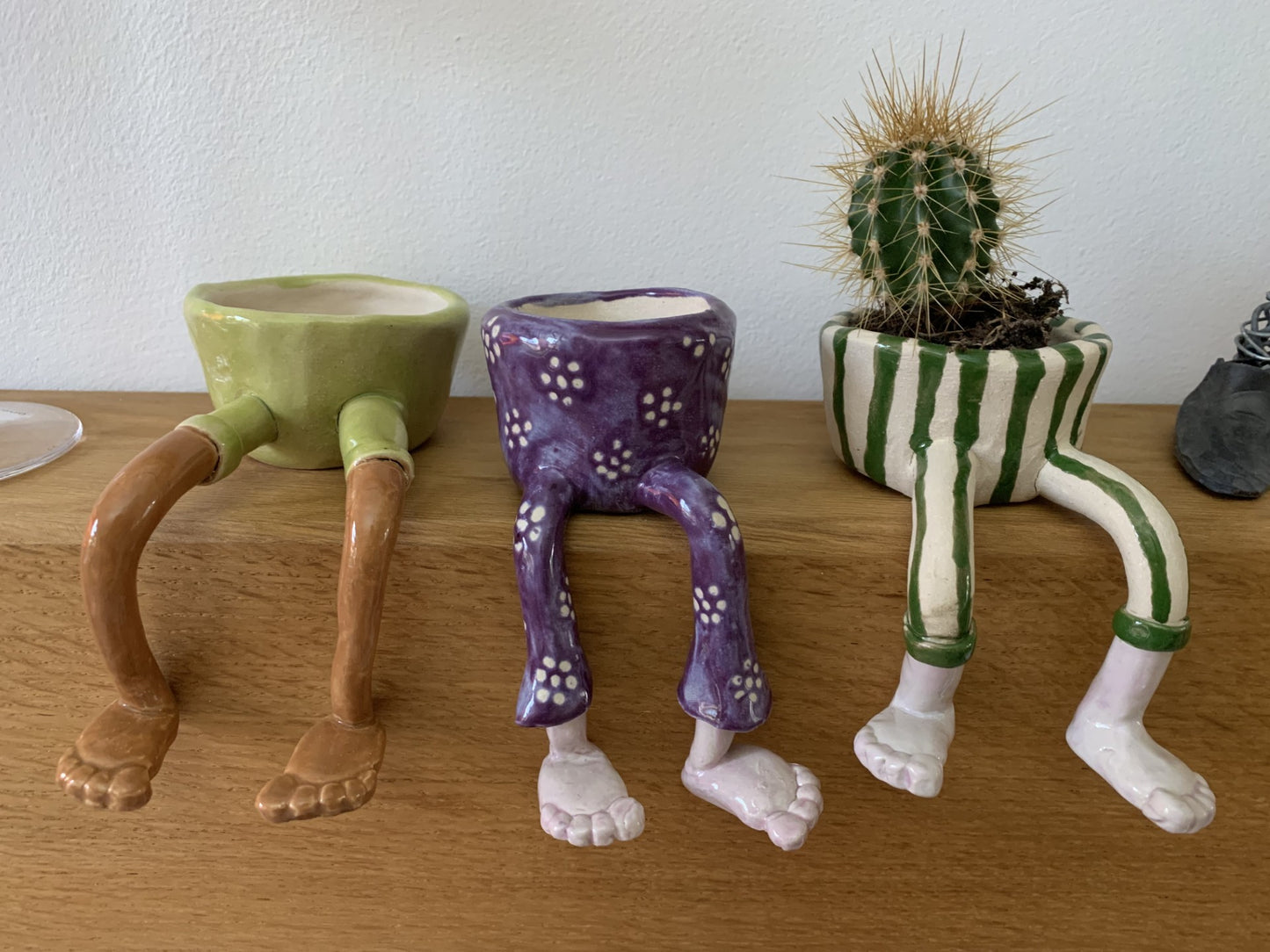Leggy Pot – Handmade Ceramic Planter or Trinket Dish | Quirky Shelf Pot | Funny Gift | Unique Pottery Sculpture